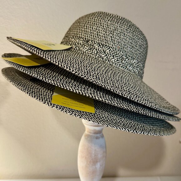 BUNDLE (3) New Sunday Afternoons Women's Sun Hat UPF 50+ Adjustable Chinstrap - Picture 1 of 14